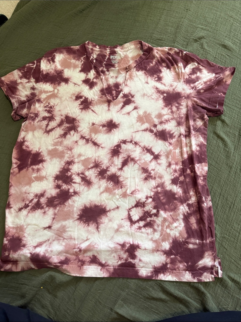 PINK Victoria's Secret Maroon and White Tie-Dye V-Notch Tee